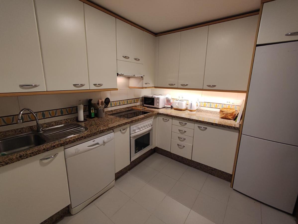 Costalita On The Beach - 3 Bedroom Cosy Apartment เอสเตโปนา ภายนอก รูปภาพ
